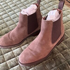 Unisex Brown Suede Chelsea Boots